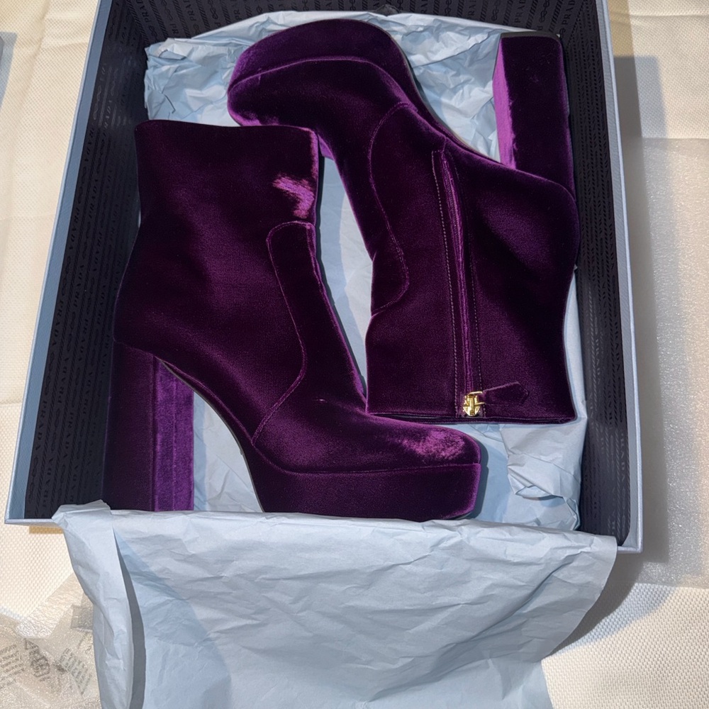 PRADA CALZATURE DONNA Platform Boots| size 40.5 | Color - Mora (Purple)